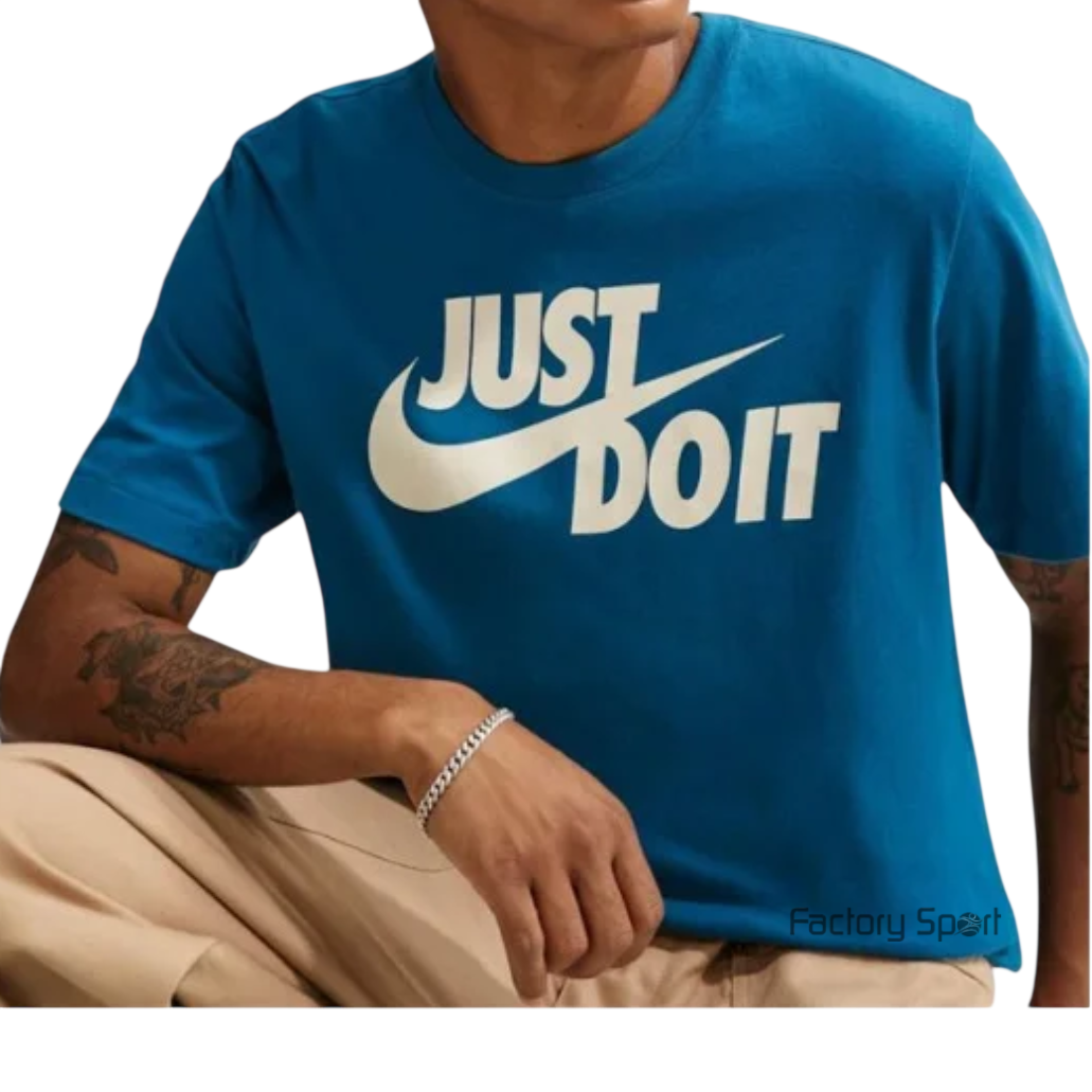 NIKE SPORTSWEAR JDI CAMISETA AZUL OSCURO/BEIGE PARA HOMBRE - Imagen 3