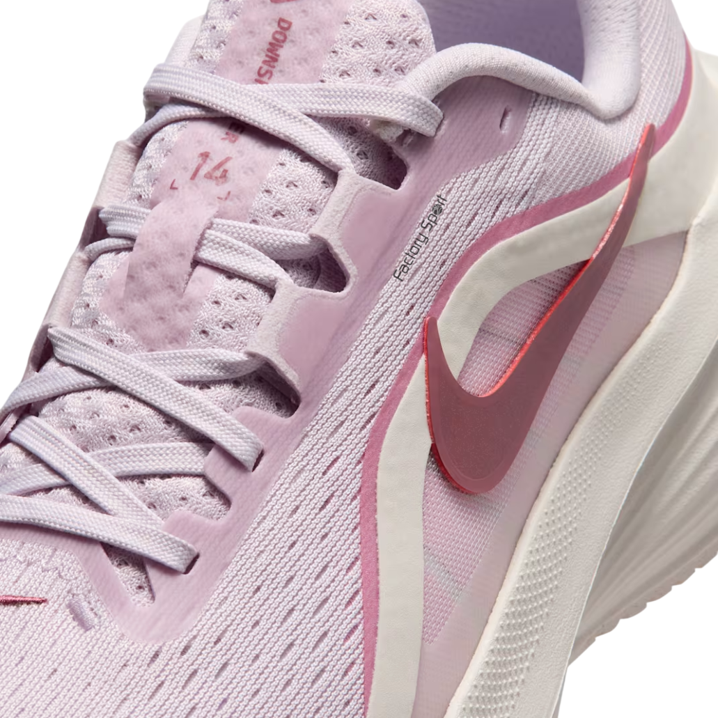 NIKE DOWNSHIFTER 14 WMNS LILA/BURDEOS/MORADO PARA MUJER - Imagen 4